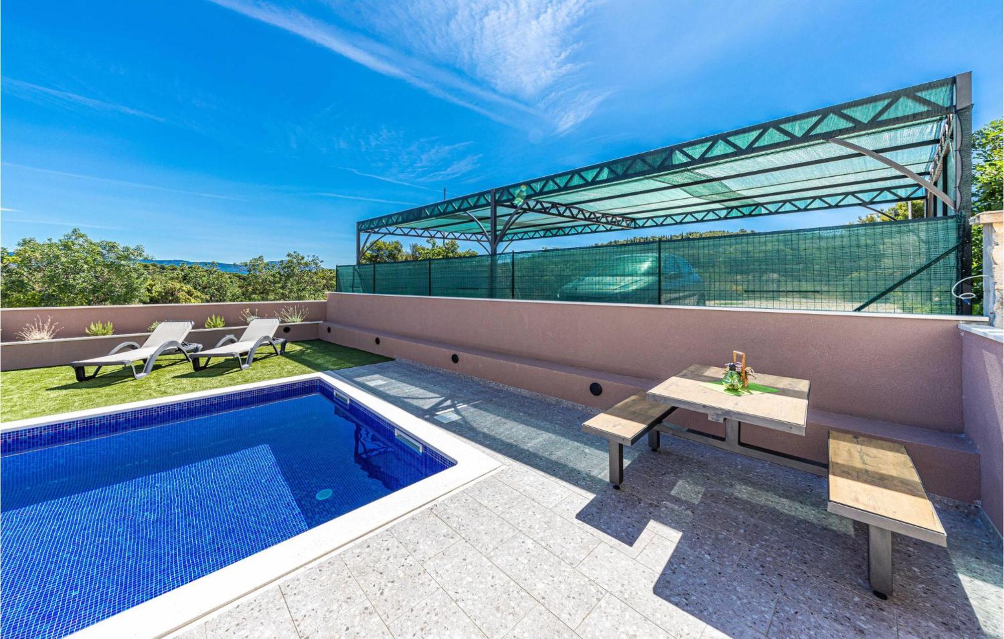 Amazing Apartment In Saldun With Wifi Trogir Bagian luar foto