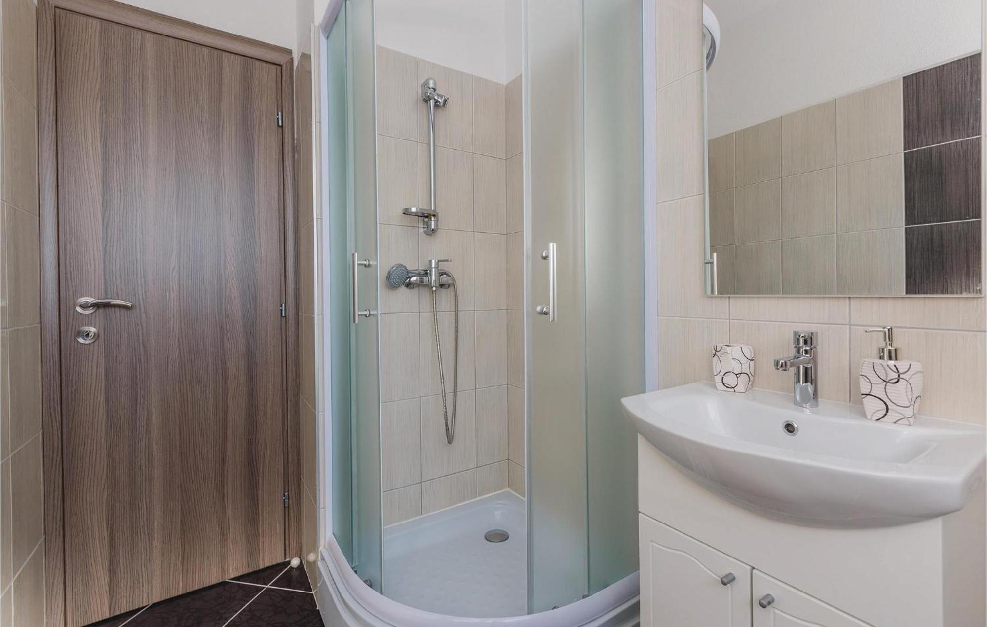 Amazing Apartment In Saldun With Wifi Trogir Bagian luar foto